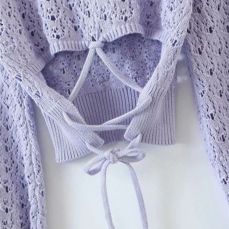 HOLLOW OUT CROPPED KNITTED SWEATER